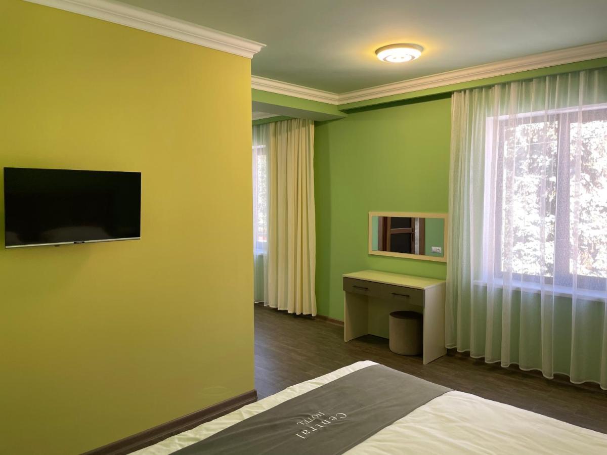 Central Hotel Gümrü Dış mekan fotoğraf