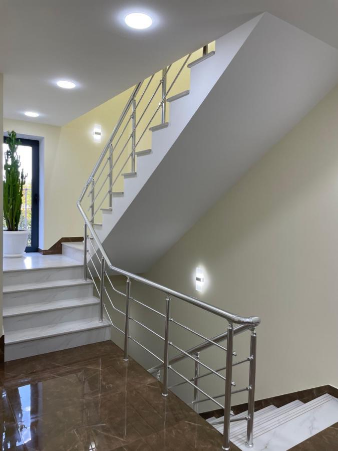 Central Hotel Gümrü Dış mekan fotoğraf