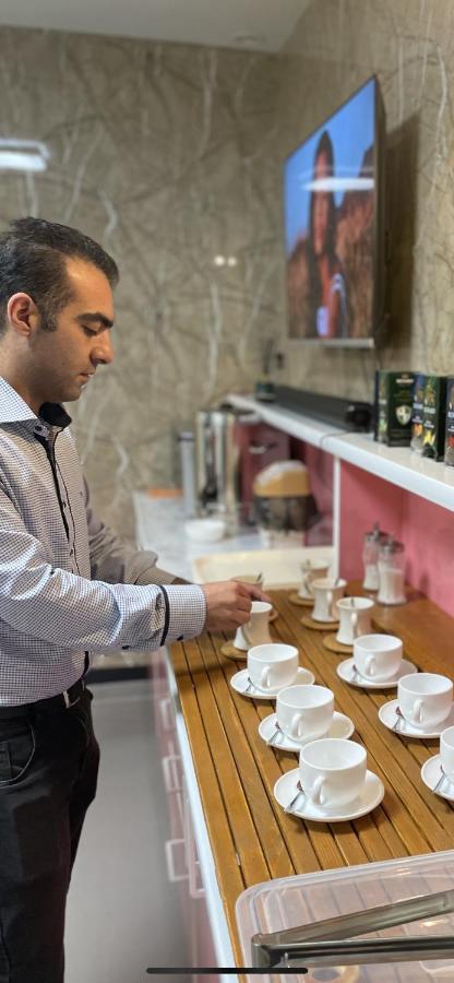 Central Hotel Gümrü Dış mekan fotoğraf