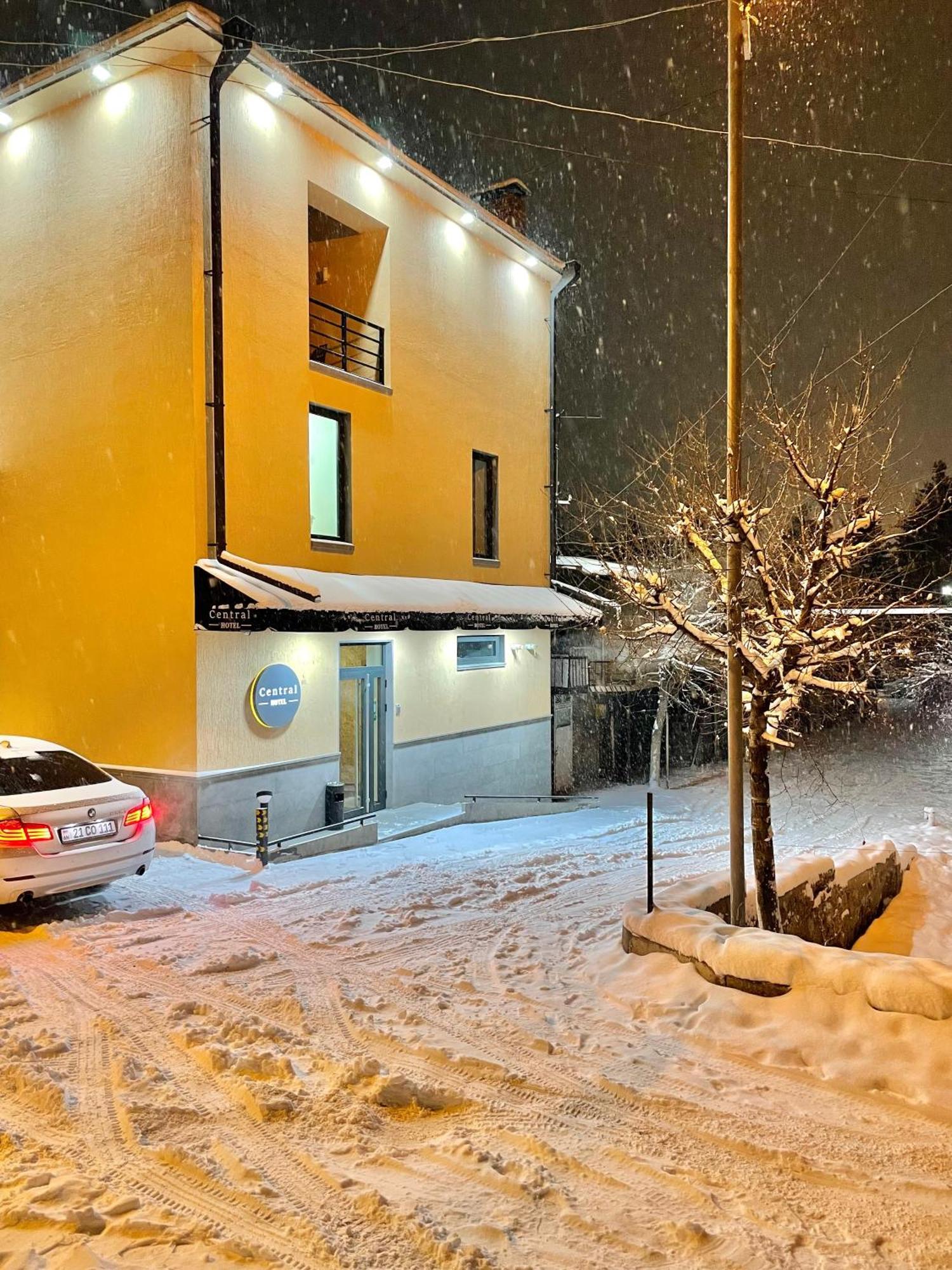 Central Hotel Gümrü Dış mekan fotoğraf